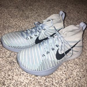 Nike High Top Flyknits